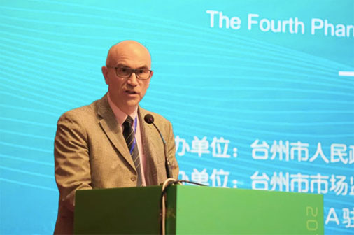 欧盟驻华使团公使衔参赞华杰鸿.jpg