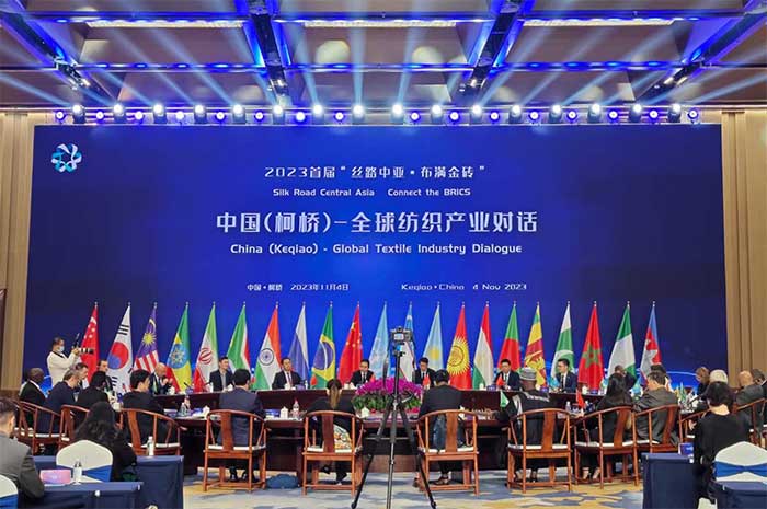 中国（柯桥)）-全球纺织产业对话同声传译翻译.jpg