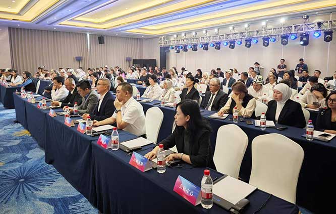 2024“走进柯桥”中亚纺织产业链对接会.jpg